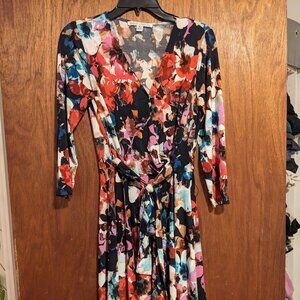 Maggy London Floral Wrap Dress (sz 6)
